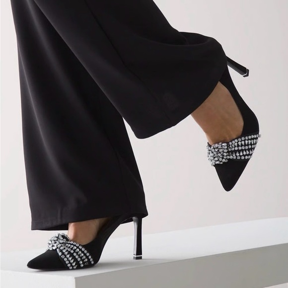 White House Black Market Shoes - WHBM Black Suede Rhinestone Bow Heels | Size 7.5 | NWOB